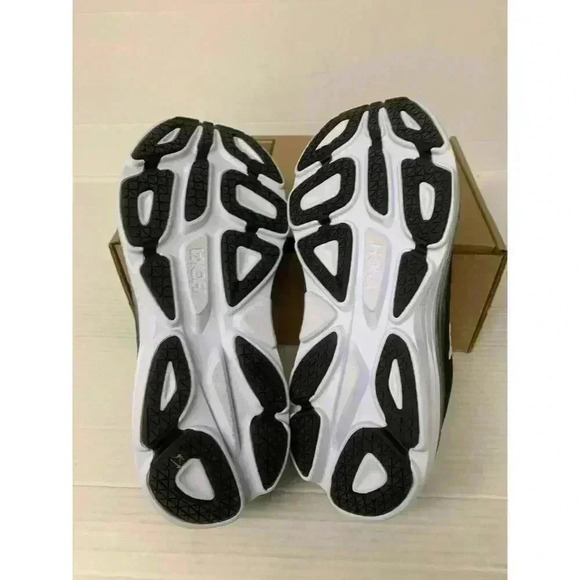 -798 Hoka Bondi 8, Black/White, Mens Running Shoes-US 10 Mens - Picture 4 of 5